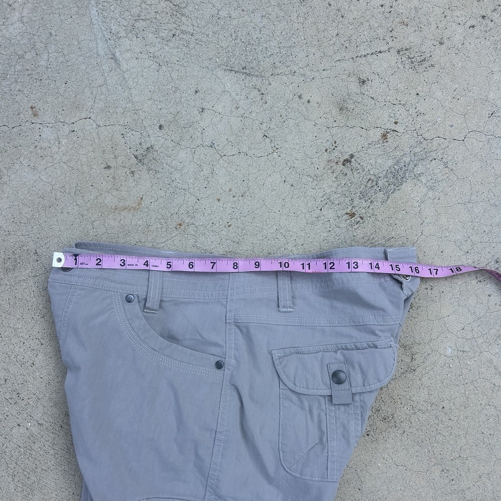 KUHL Shorts Womens 8 Bermuda Cargo Stretch Walking Hiking Beige - Picture 9 of 10
